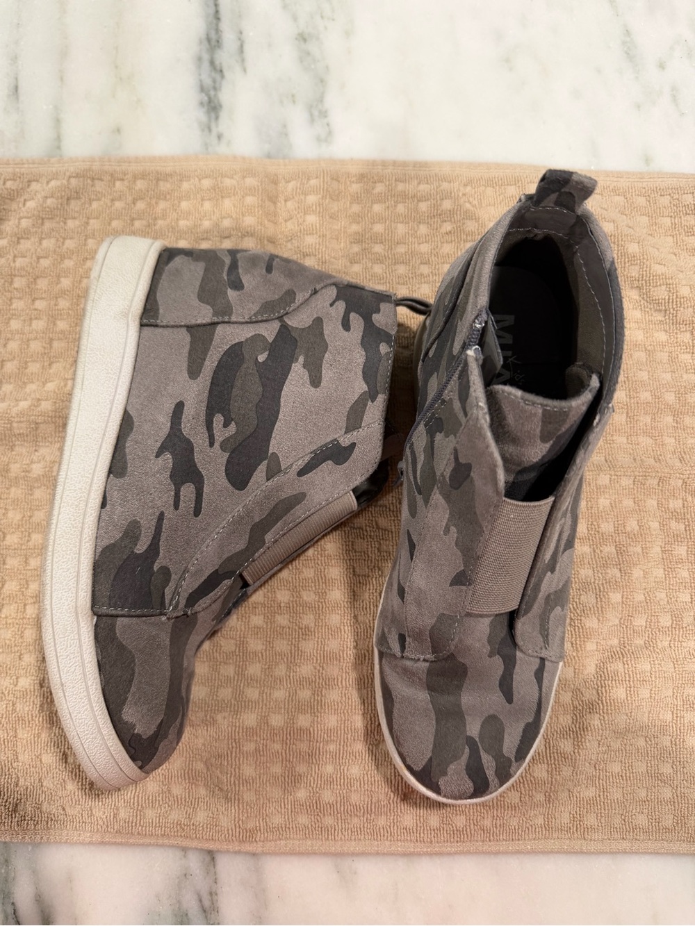 Women's Camouflage Wedge Sneakers - Grey Camo Slip-On